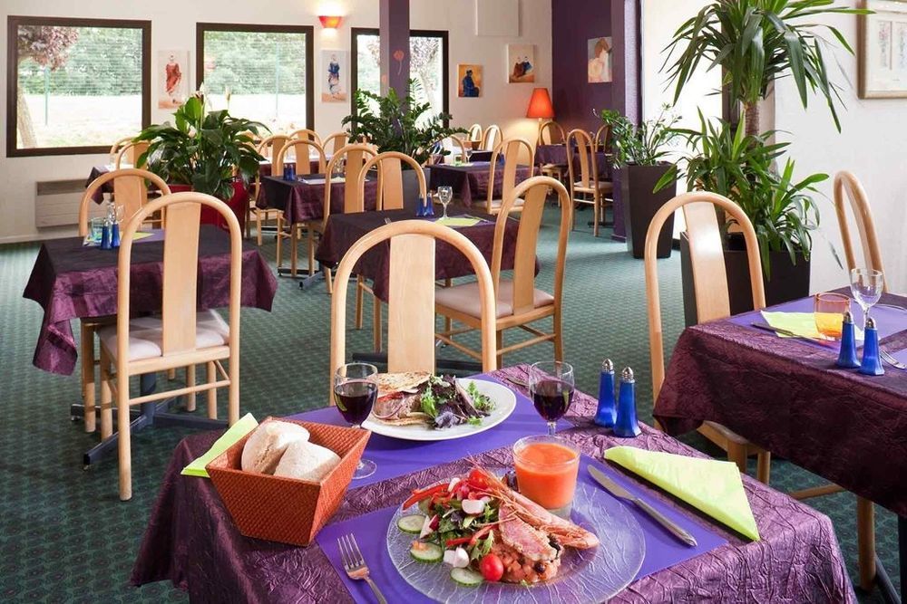 Ibis Provins Hotell Restaurant bilde