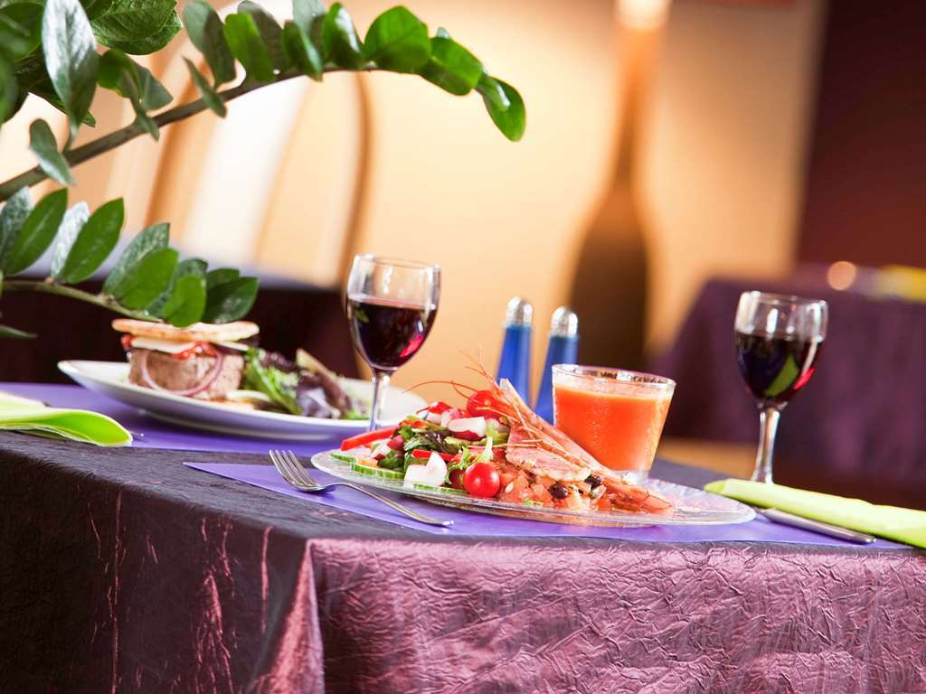 Ibis Provins Hotell Restaurant bilde